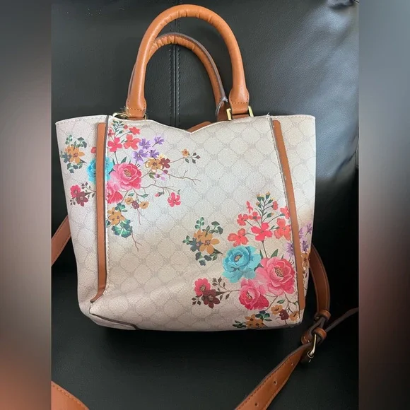 Steve Madden Beige Floral Tote with Brown Accents - Picture 2 of 7